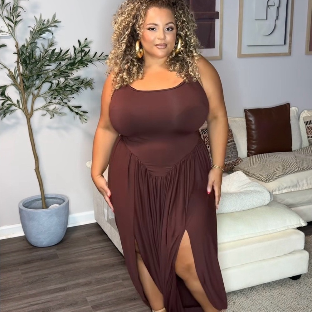 Elegant Brown Maxi Dress